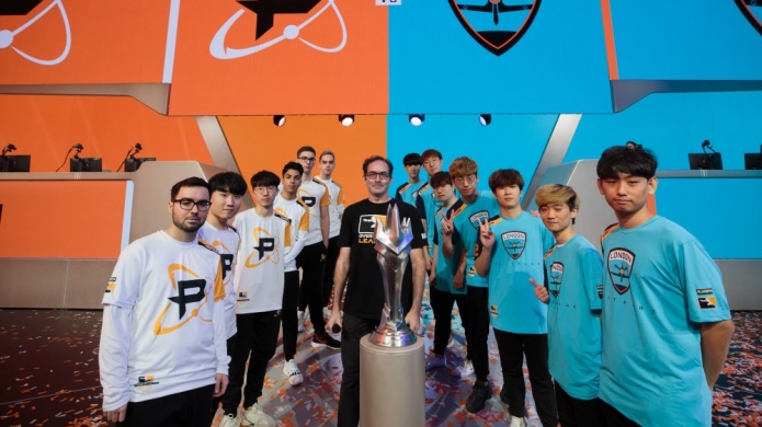 First Ever Overwatch League Grand Final to Feature London Spitfire vs Philadelphia Fusion