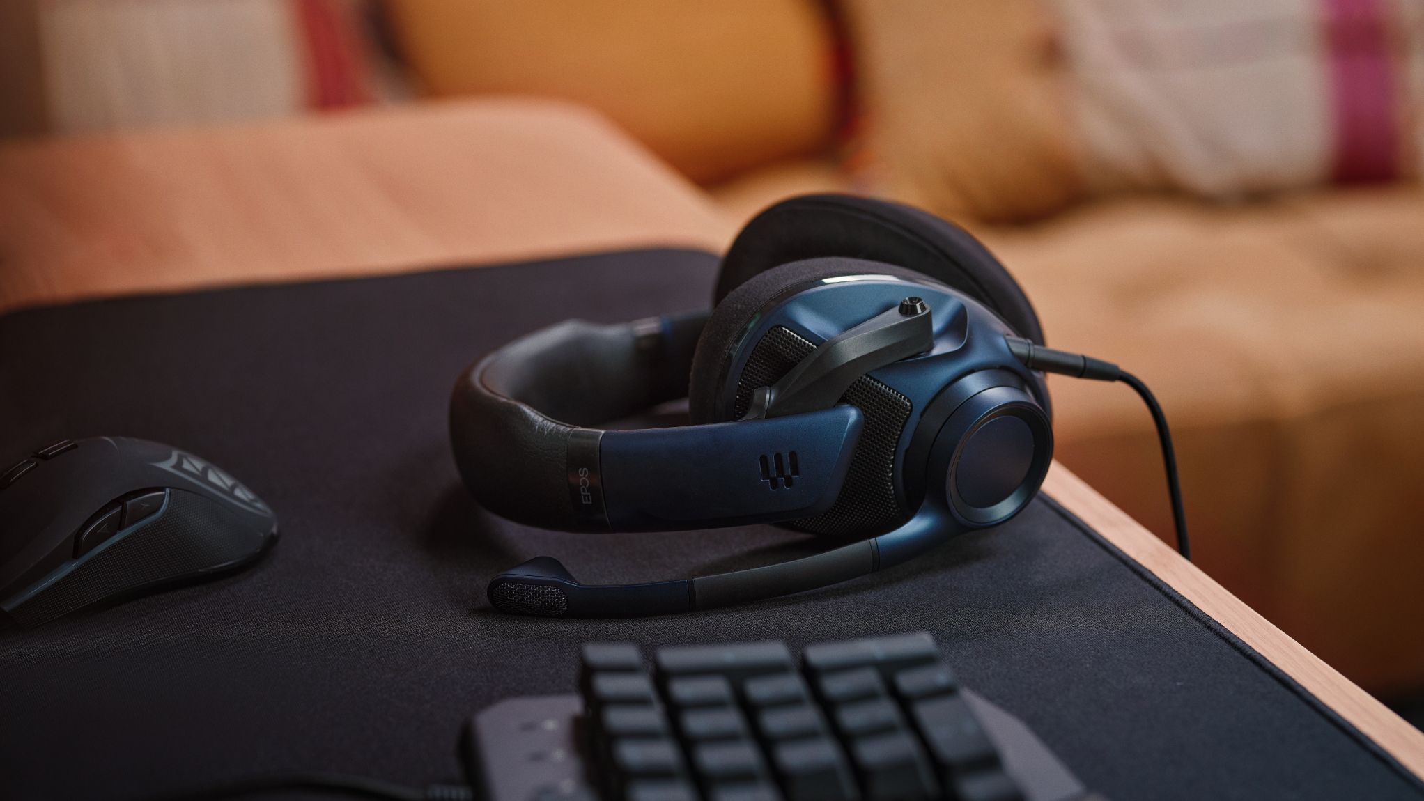 Experience the Ultimate Gaming Audio with the EPOS H6PRO Headset
